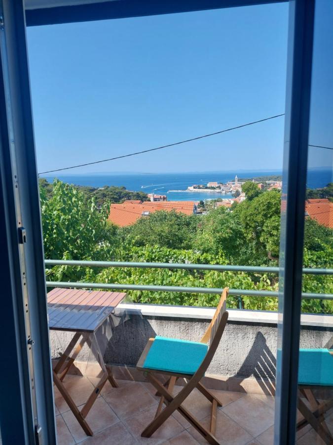 Apartment Roglic Rab Town Exterior photo