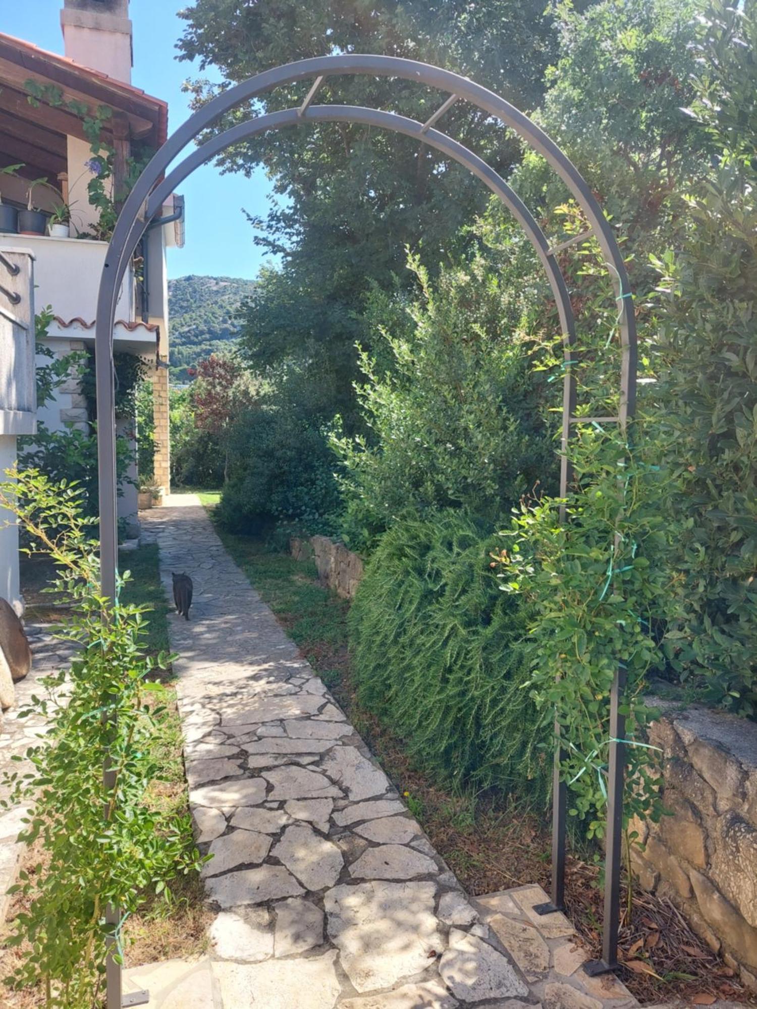 Apartment Roglic Rab Town Exterior photo